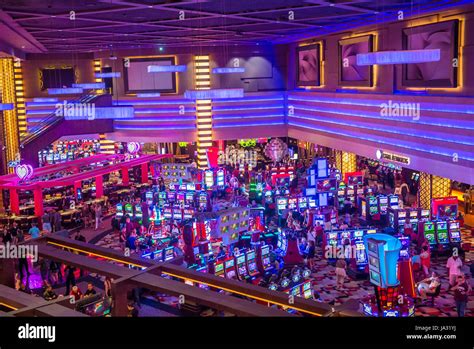 hollywood casino vegas.